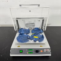 Corning LSE Benchtop Shaking Incubator image 3